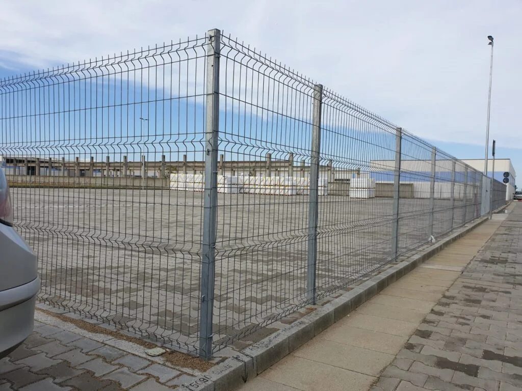 Împrejmuiri metalice